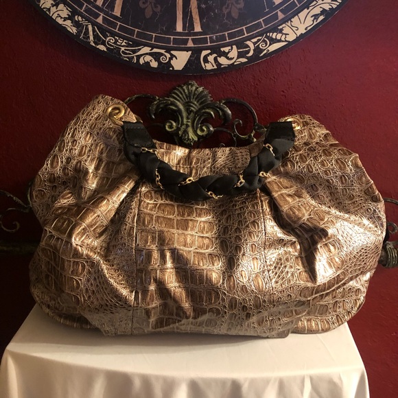 Handbag - Picture 3 of 6